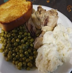 Meet your Posher, Aaron